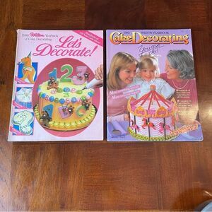 Wilton Cake Decorating Magazines 1983 and 1988 Yearbook Carousel Cake Candy